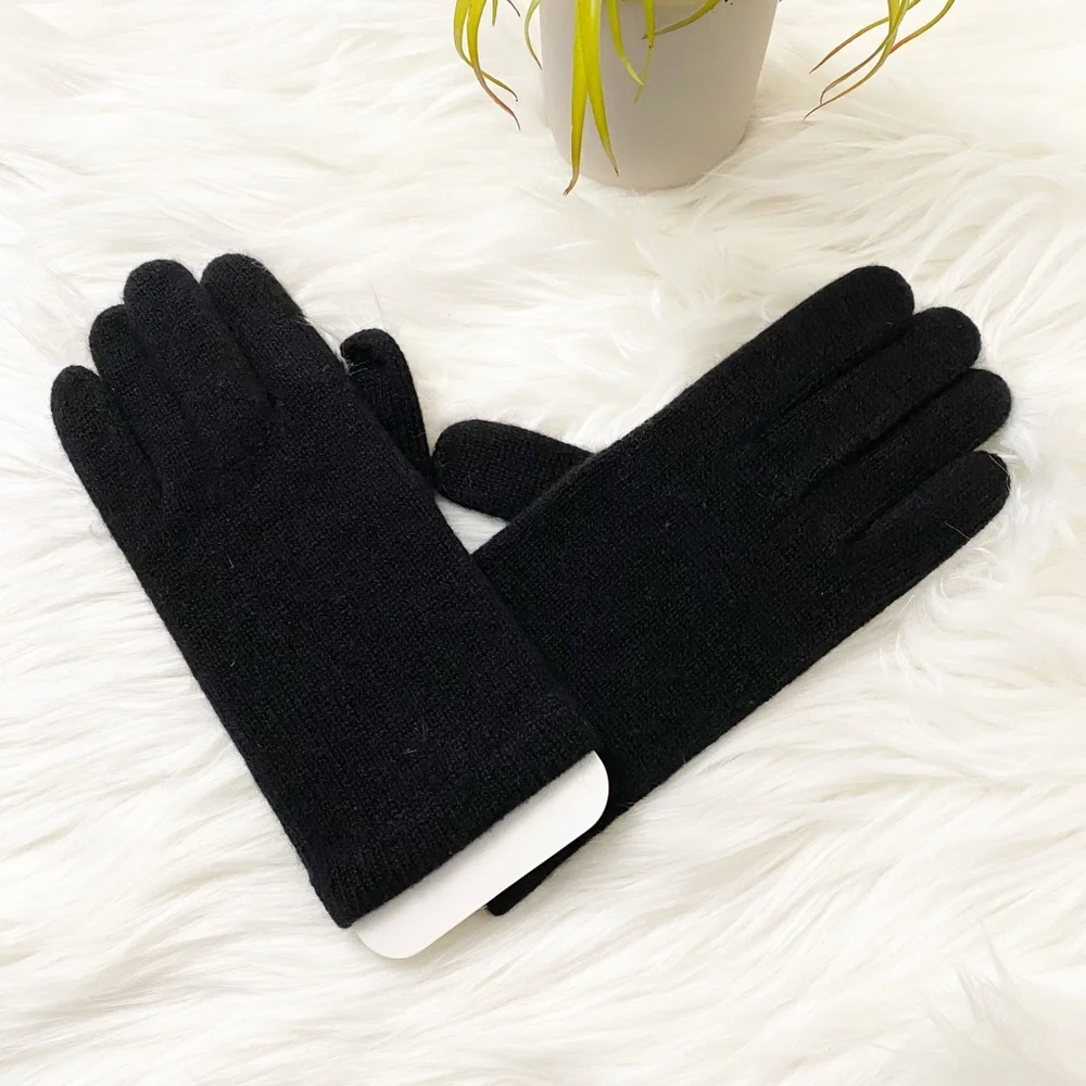 NWT 100% Cashmere Black Soft Cozy Gloves